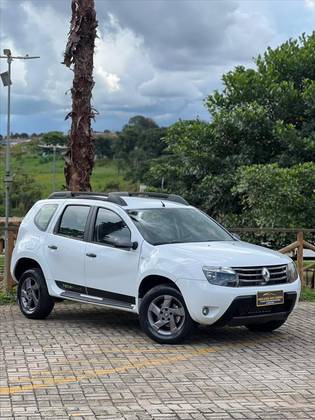 RENAULT DUSTER 2.0 DYNAMIQUE 4X2 16V FLEX 4P AUTOMÁTICO